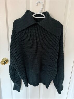 H&M Dark Green Sweater